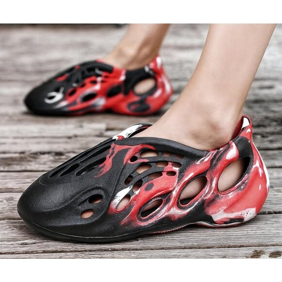 Men\'s Lightweight Foam Runner Non Slip Cloud Slides Black Red Sandal Shoes